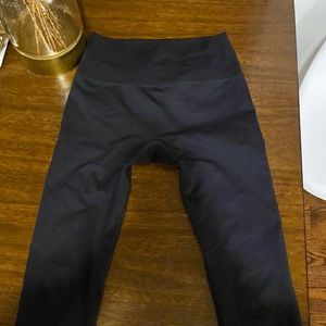 Seamless High-Waist Ribbed Legging alo size small